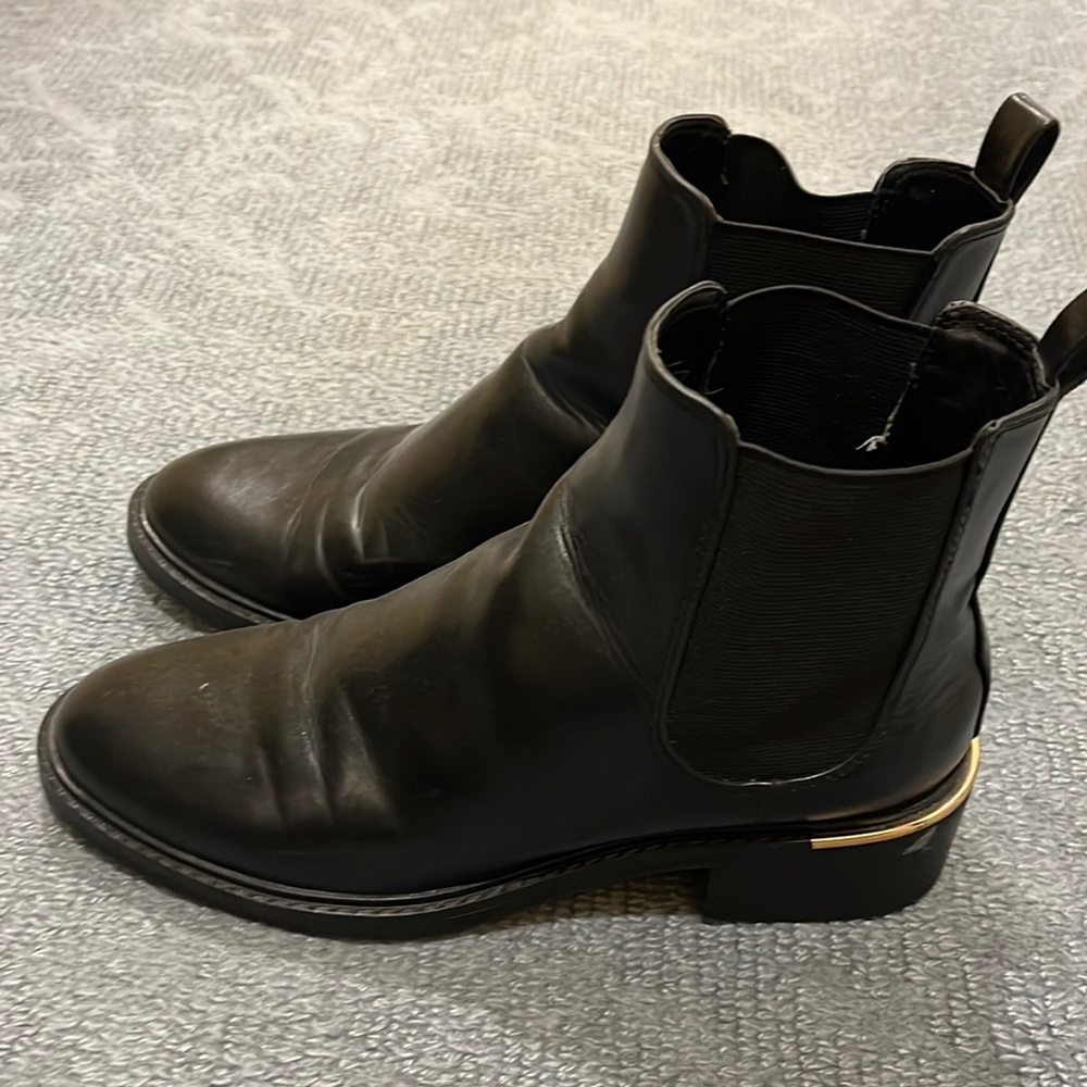 Zara black flat booties
